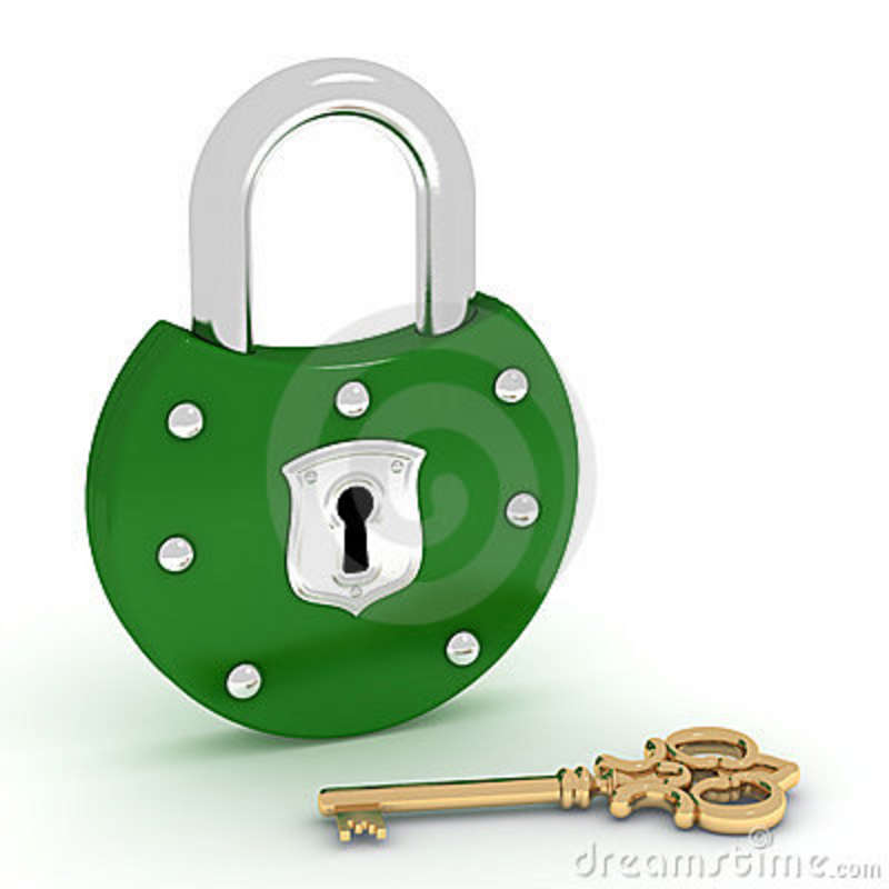 chave-verde-velha-do-cadeado-e-do-ouro-19445690